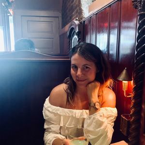 Meet your Posher, Claire